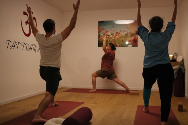 Yoga gruppe Bild 1