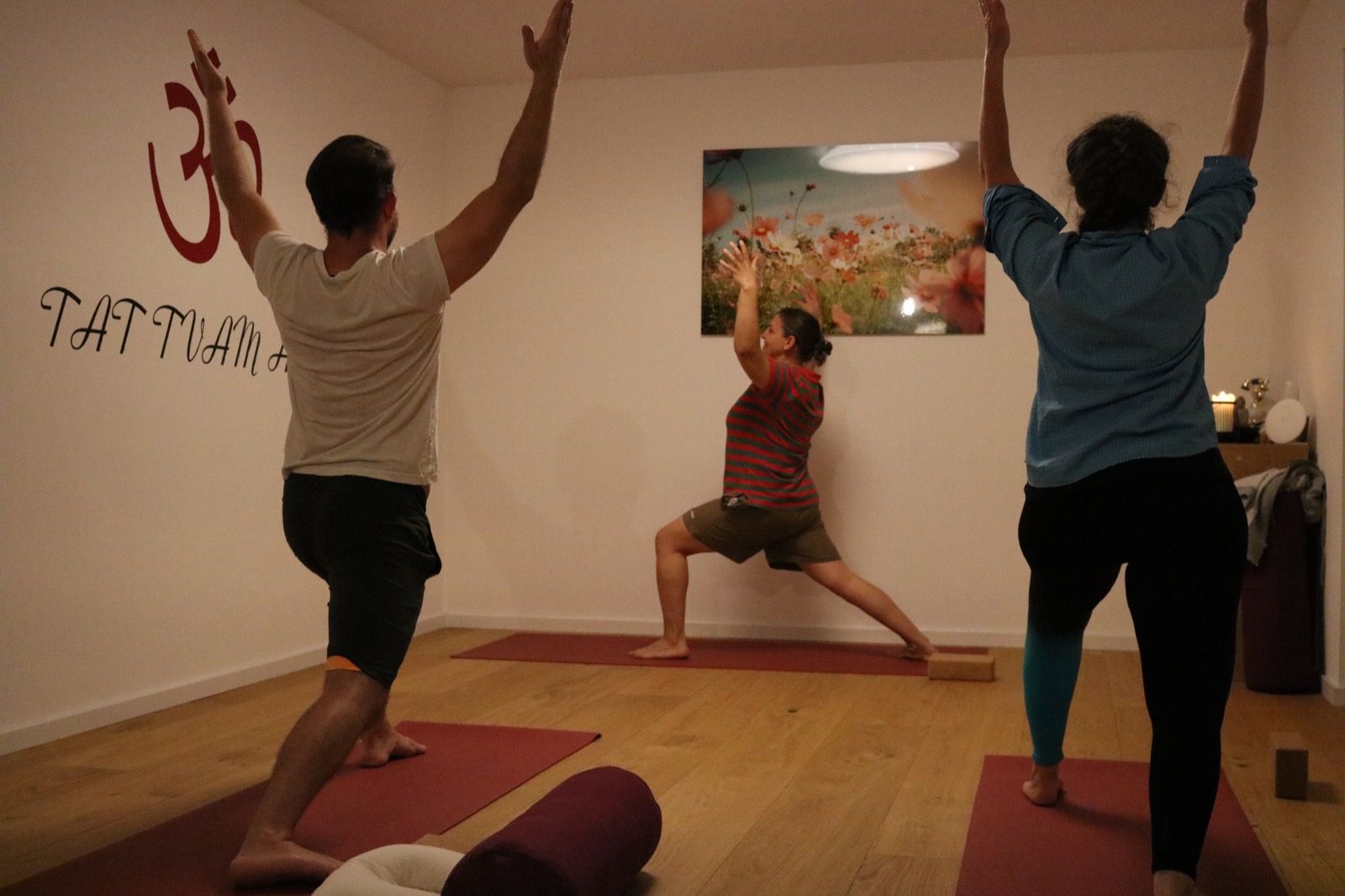 Yoga gruppe Bild 1